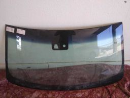 2015-20 Cadillac Escalade windshield