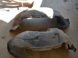 front inner plastic fender Wells
