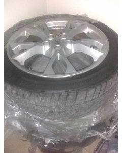 nissan rims and tire 17s