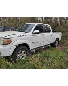 05 Toyota tundra for parts
Interior is tan excellent condition
Selling all parts will pull if needed.
Already sold list:
Front bumper
Side rails
Transmission
Catalytic converter
Ac compressor
Starter
Battery
Radio
Seats
Carpet
Tailgate
Radiator
Passe
