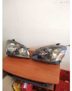 2005 Nissan Altima 2.5 s Headlights