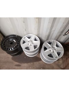 17" Jeep Wheels QTY 4 ( plus qty 2 spare rims)